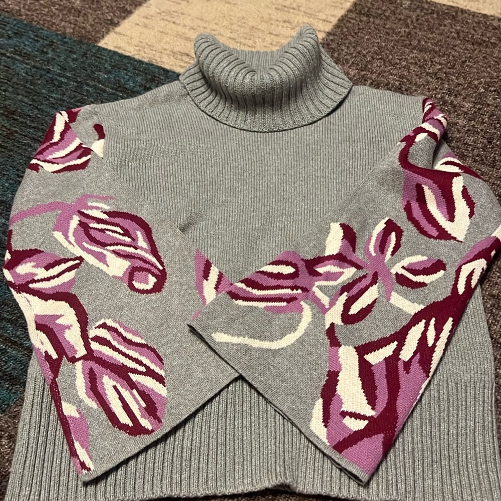 Cabi  Eden Medium Gray and Purple Turtleneck Sweater
